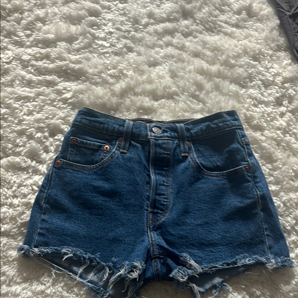 Levi’s Denim high waisted blue denim shorts